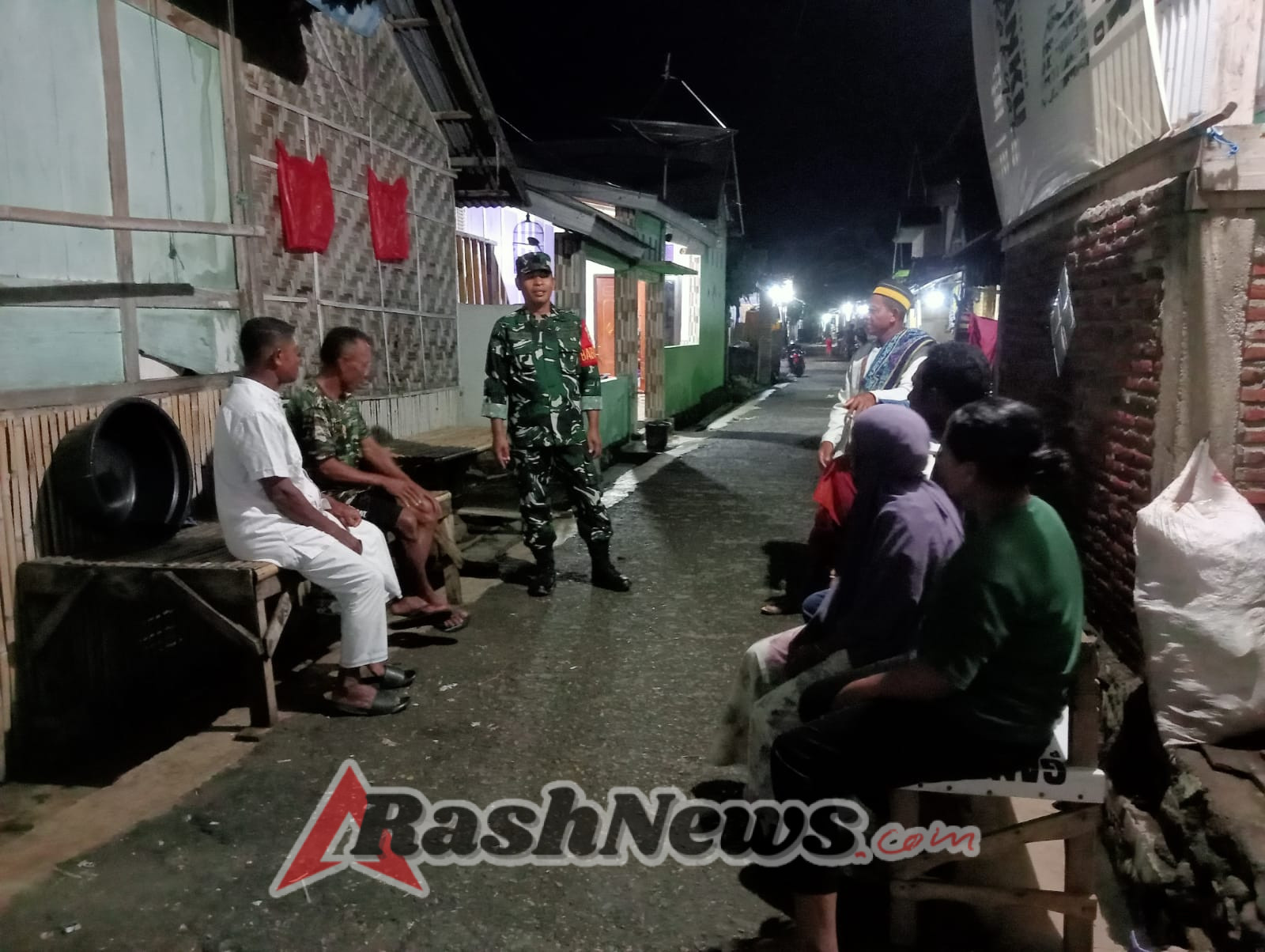 Sinergi TNI, Pol PP, Karang Taruna, dan Tokoh Masyarakat Ciptakan Keamanan Wilayah Woha