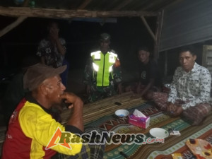 Babinsa Tarlawi Ajak Warga Jaga Kerukunan dan Laporkan Permasalahan ke Aparat