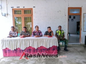 Babinsa Koramil 1627-01/Baa Pastikan Pelantikan PJ Kades Oematamboli Berjalan Lancar