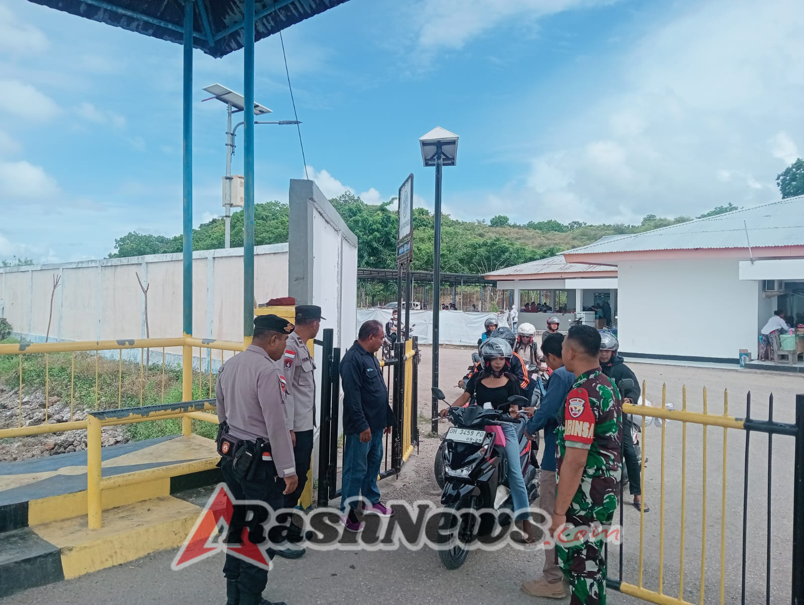 KMP Kalibodri Sandar di Ofalangga, Babinsa Lakukan Pengamanan dan Pemantauan