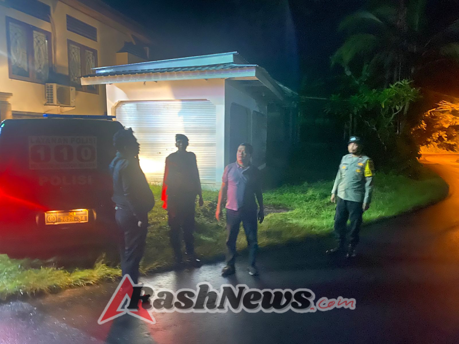 Kanit Intel Polsek Bebandem Pimpin Patroli Blue Light Patrol