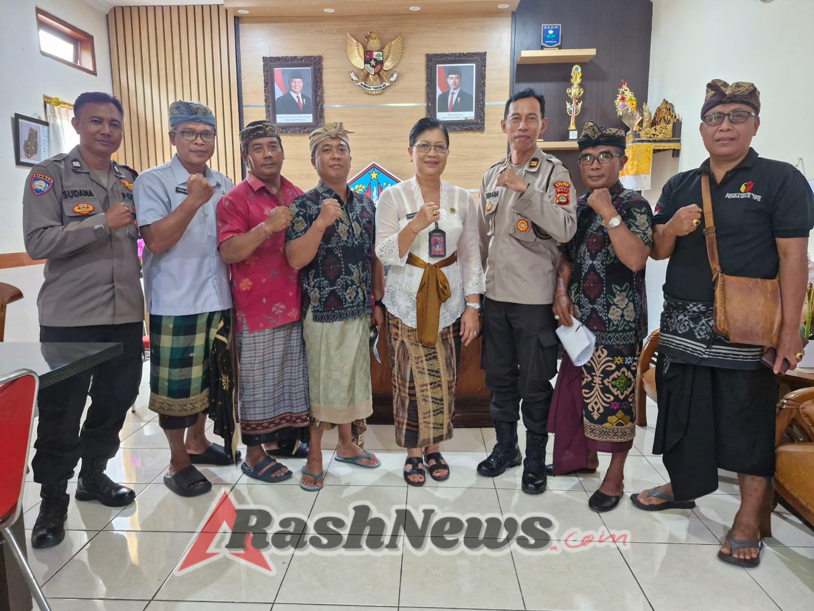 Dukung Harkamtibmas, Polsek Abiansemal Gelar Jumat Curhat Bersama Stakeholder Desa