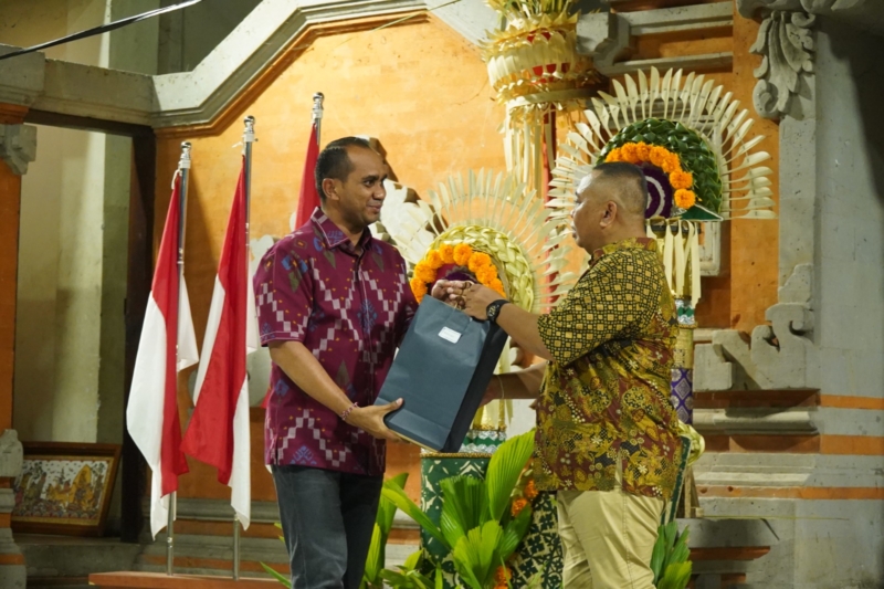 Plt. Kapolres Klungkung Hadiri Acara Pengantar Tugas Kajari Klungkung.
