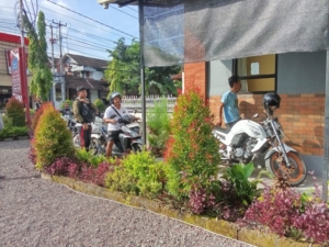 Pelayanan Samsat Drive Thru Polres Karangasem