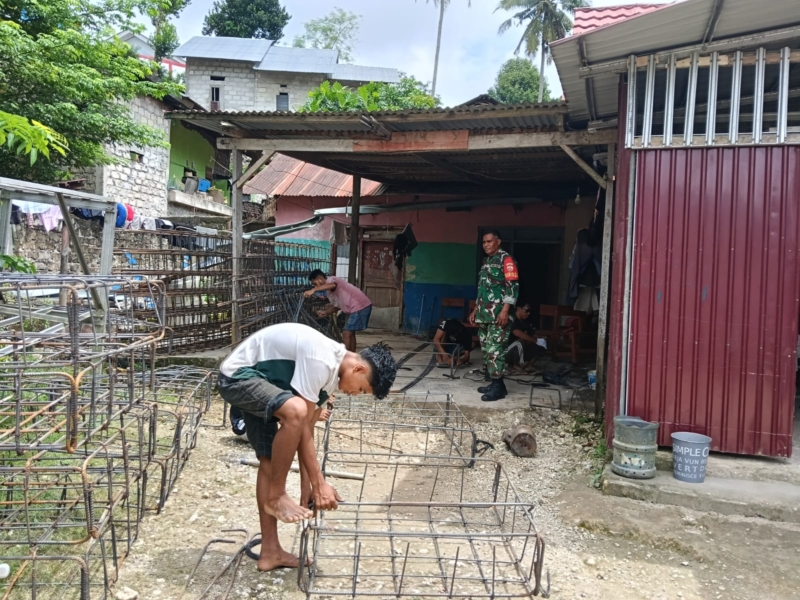 Babinsa Hadir Awasi Pengerjaan Pondasi Koperasi Desa Merah Putih