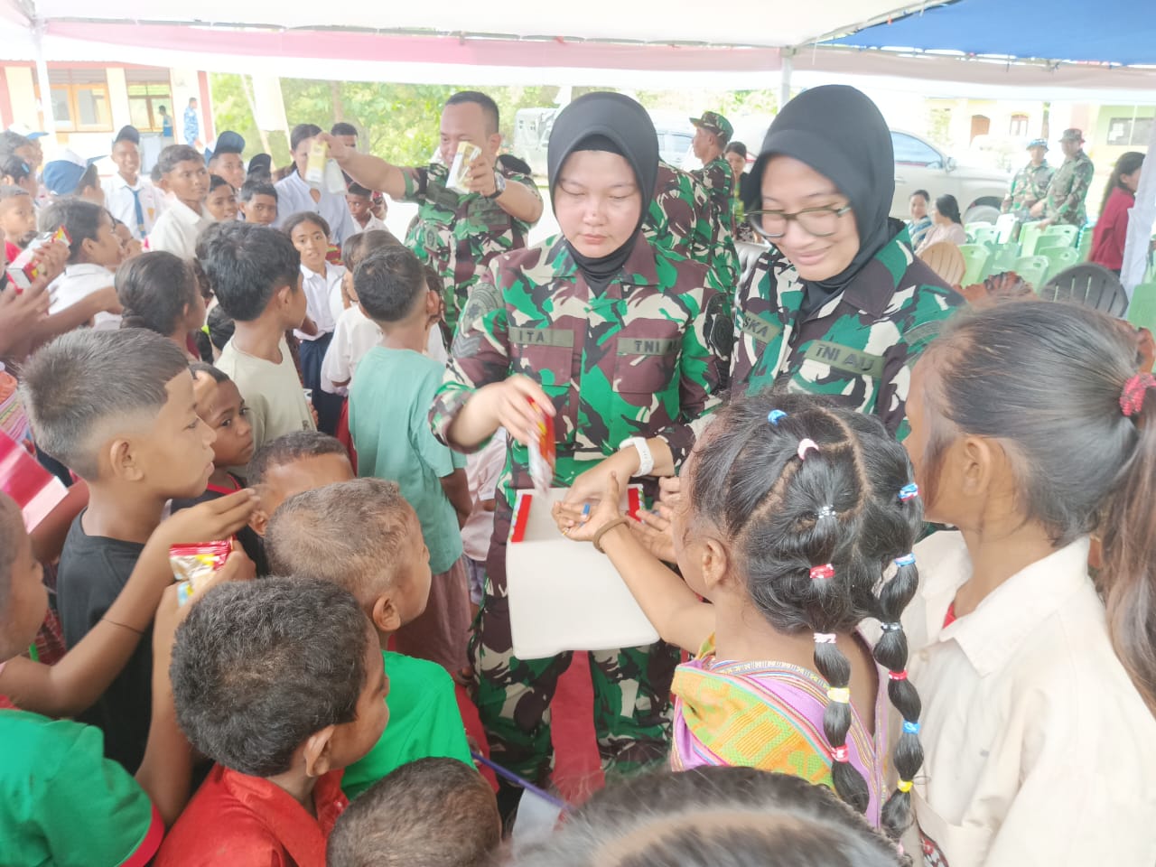 TNI Dorong Generasi Sehat Melalui Bantuan Pendidikan
