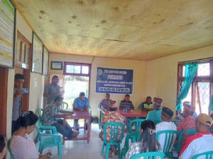 Pjs Danramil 1630-02/Lembor Hadiri Undangan Kamtibmas di Desa Lalong, Perkuat Sinergi Keamanan Wilayah