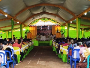 TNI Hadir Jaga Keamanan Misa Syukur 50 Tahun SD Inpres Rawe di Nagerawe