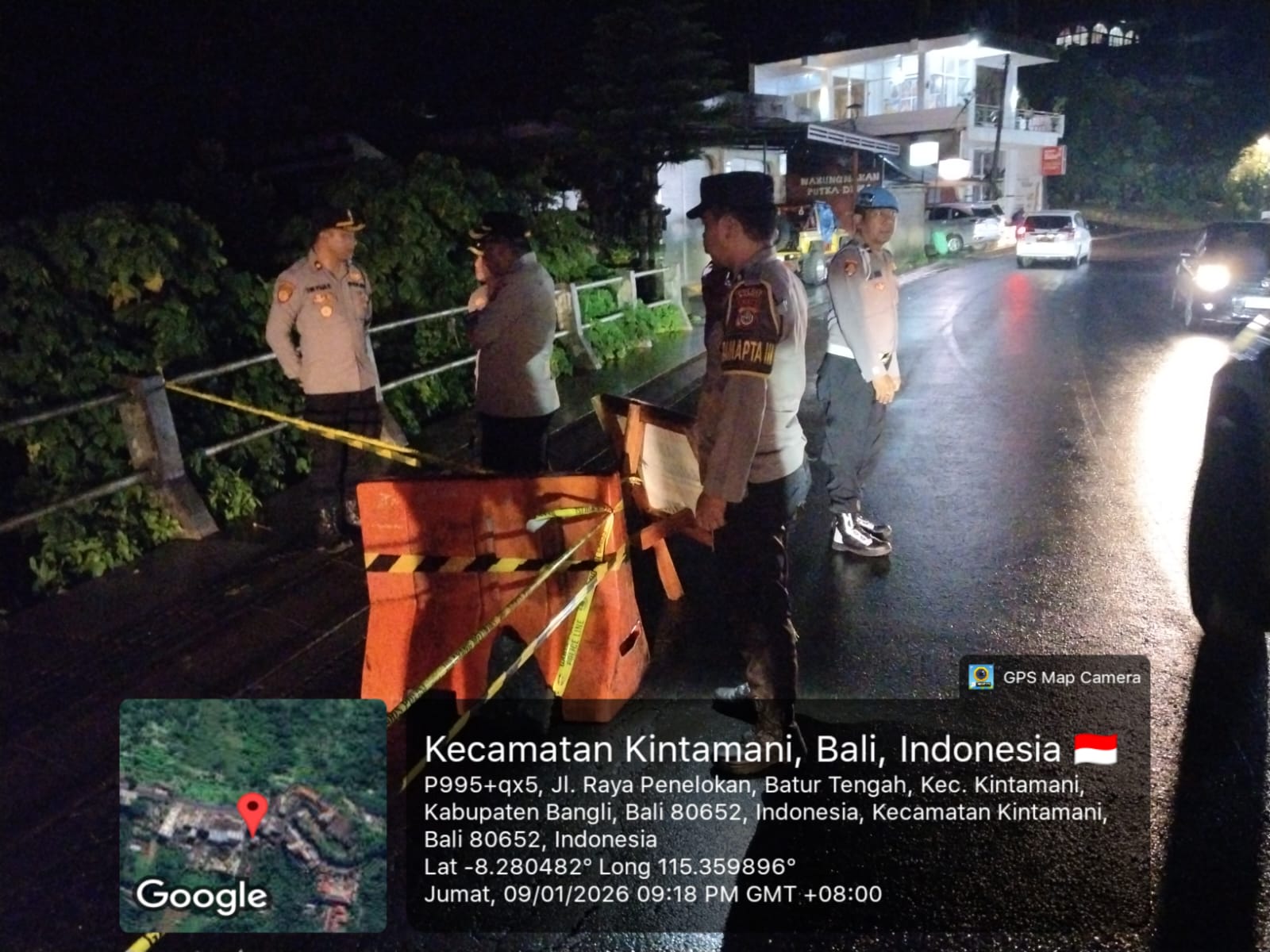 Kapolres Bangli Tinjau Langsung Kerusakan Jalan Akibat Hujan Deras di Kintamani