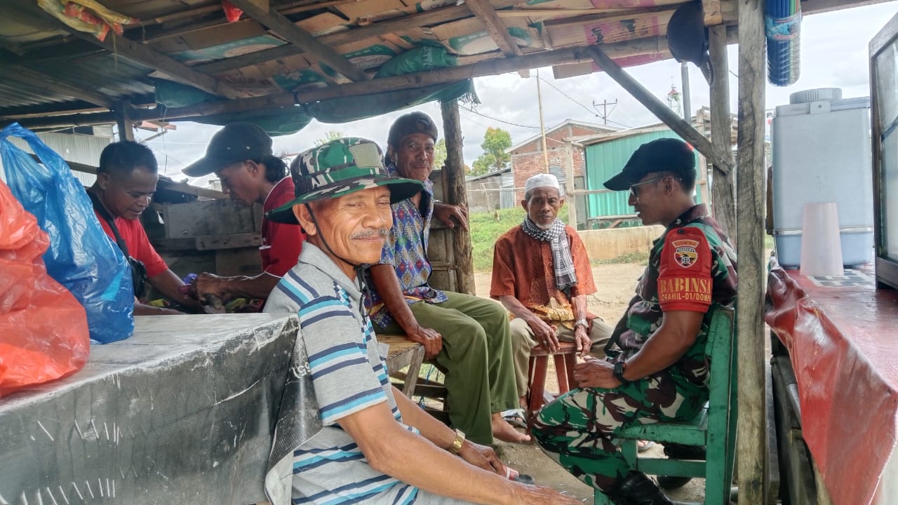 Babinsa Serka Soeherman Laksanakan Kegiatan Teritorial di Desa O’O