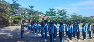 Persiapkan Mental Siswa Masuk Dunia Industri, Anggota Koramil Jonggat, Kodim 1620/Loteng Gembleng Kedisiplinan Siswa SMKN 1 Jonggat