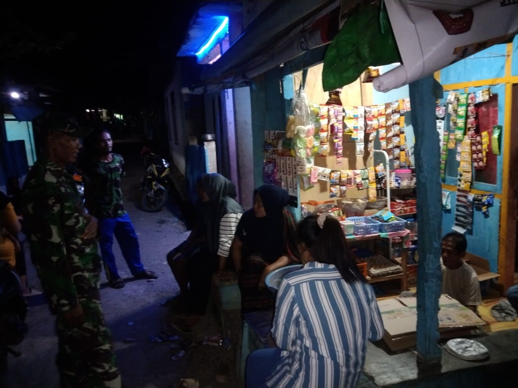 Apel Pengecekan Personil Patroli Siskamling di Koramil Woha Berjalan Lancar