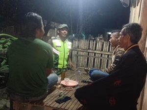 Babinsa Koramil Monta Tingkatkan Patroli dan Ronda Malam Jaga Keamanan Desa