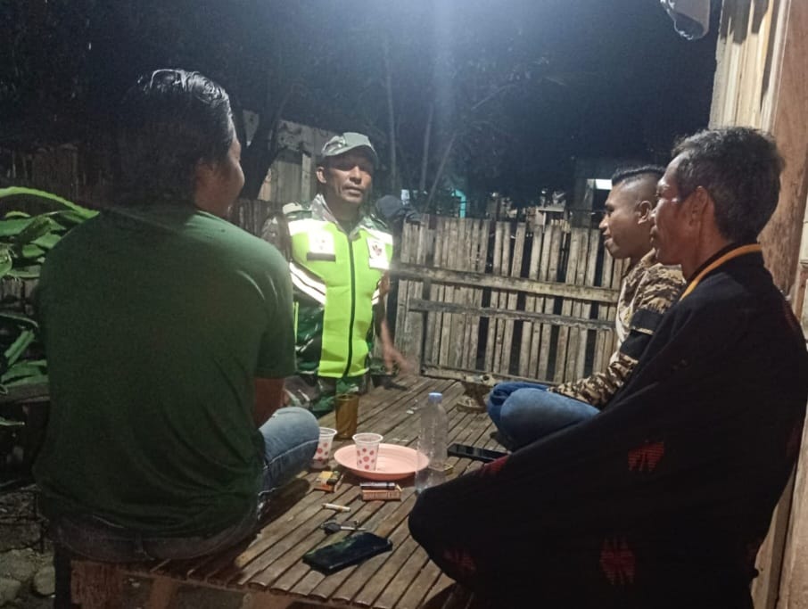 Babinsa Koramil Monta Tingkatkan Patroli dan Ronda Malam Jaga Keamanan Desa