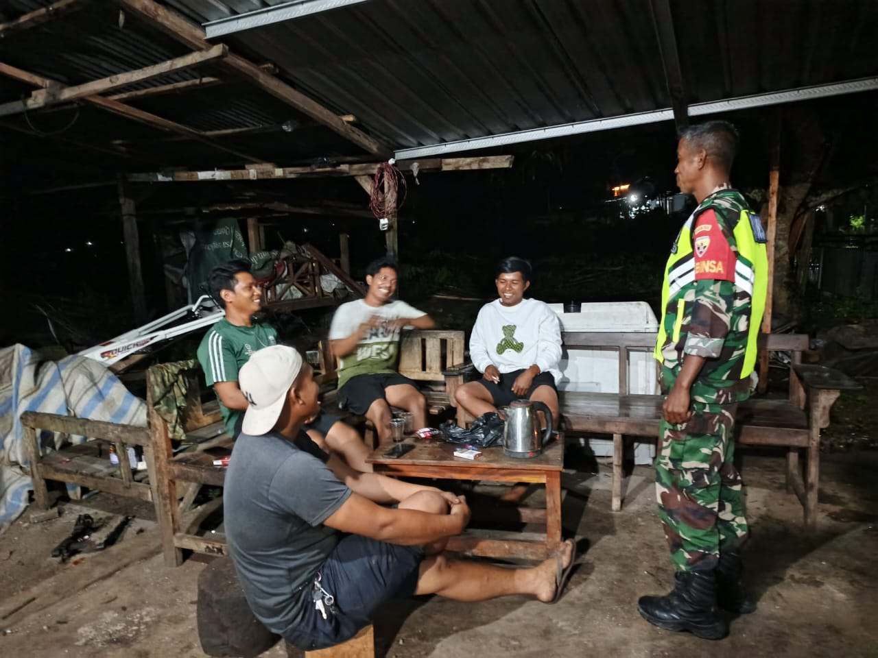 Masyarakat Minta Patroli Malam Fokus di Tongkrongan Pemuda, Babinsa Ajak Laporkan Kegiatan Mencurigakan