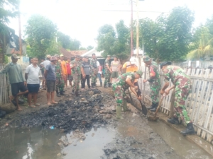Masyarakat Desa Nggembe Apresiasi Kehadiran TNI dalam Kegiatan Karya Bakti