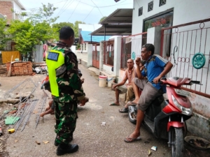 Babinsa Paruga Ajak Warga Jaga Keamanan dan Lawan Narkoba demi Kelurahan Damai