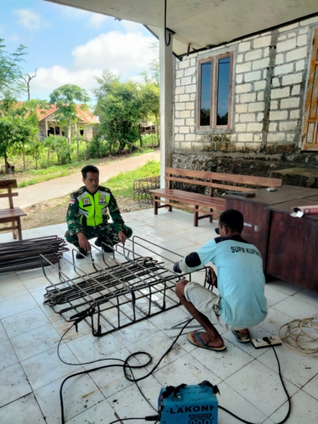 Dukung Pembangunan Desa, Babinsa Koramil 1627/RN Monitoring KDKMP di Lekunik