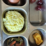 Ribuan Siswa di Pantai Baru Terima Makan Bergizi Gratis, Babinsa Lakukan Pendampingan