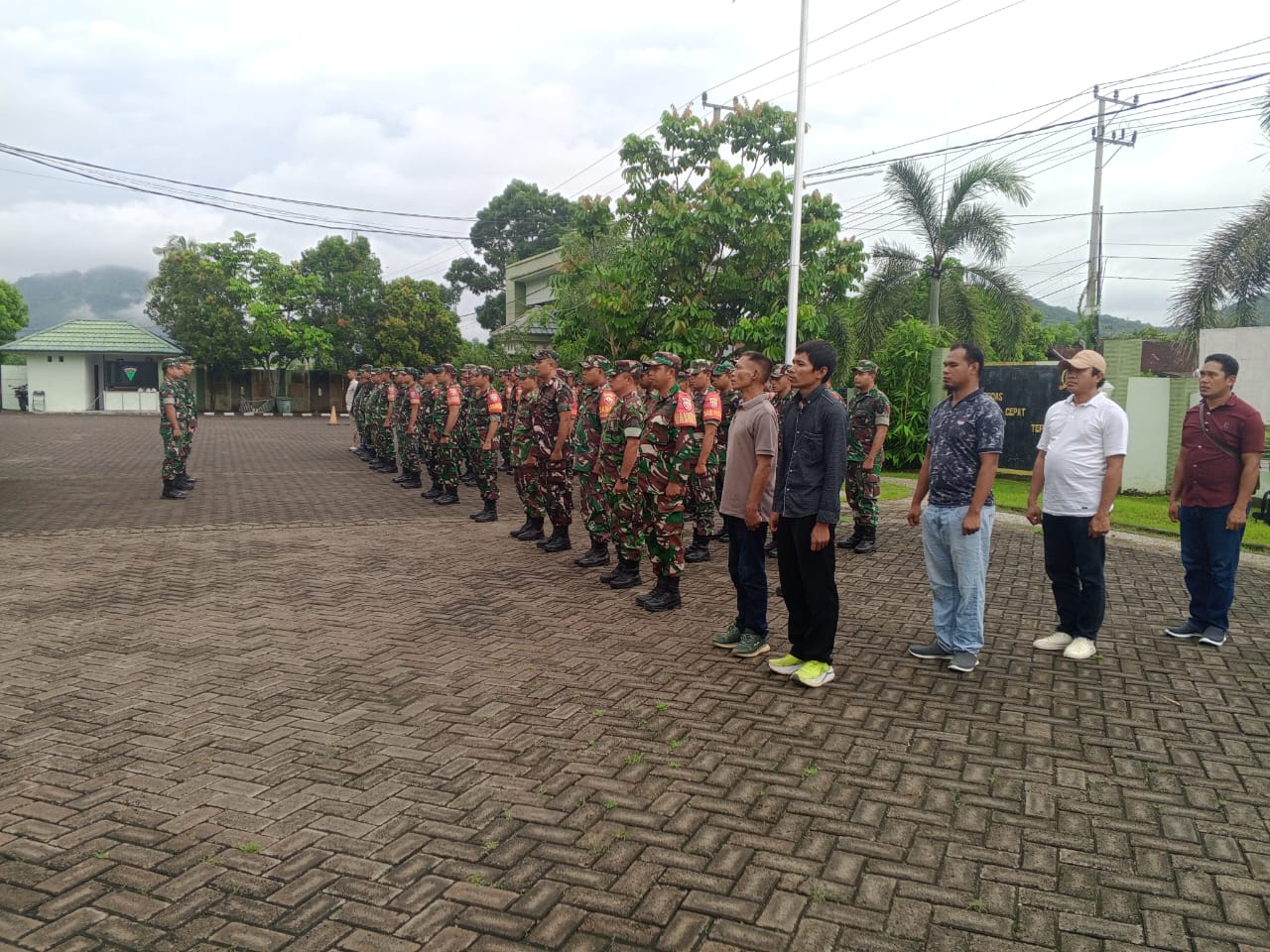 Prajurit Kodim 1628/Sumbawa Barat Ikuti Apel Pagi Gabungan, Penekanan Prosedur dan Tanggung Jawab