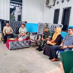 Sinergi Pemda dan TNI, Danramil Hu’u Hadiri Launching MBG di Dompu