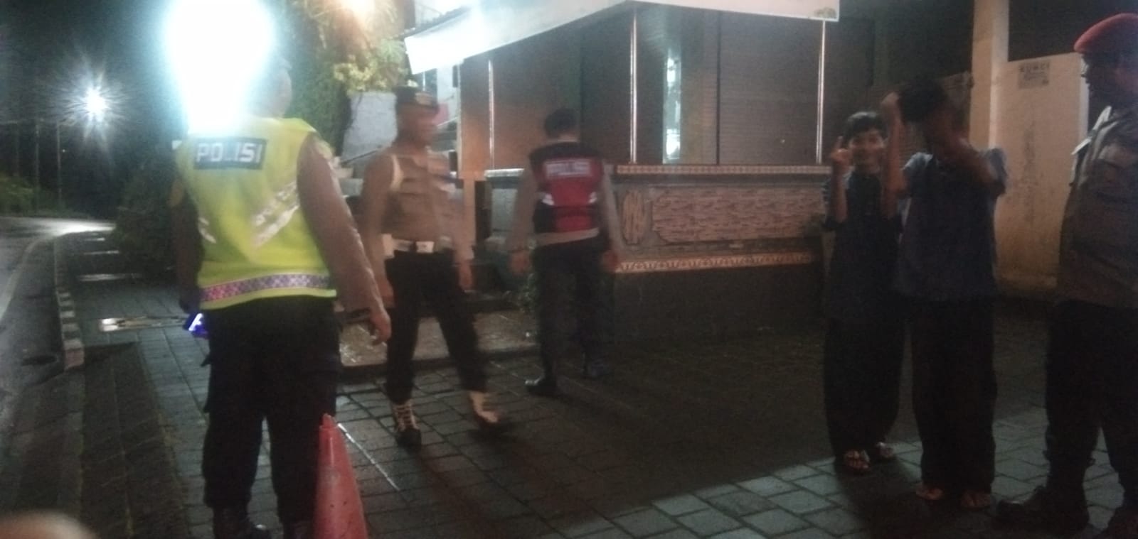 Patroli Sambang Polsek Baturiti Wujudkan Keamanan Wilayah yang Kondusif