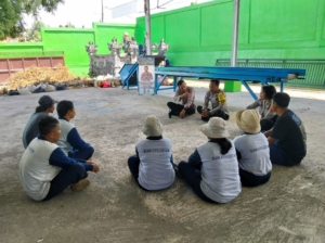 Dekatkan Diri Dengan Warga, Polsek Abiansemal Manfaatkan Jumat Curhat Sebagai Sarana Silaturahmi