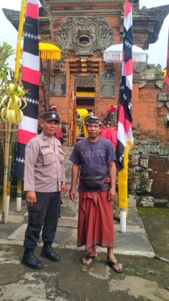 Jaga Situasi Kondusif, Bhabin Sesandan Sambangi Warga Banjar Sandan Pondok di Tengah Persiapan Upacara Yadnya
