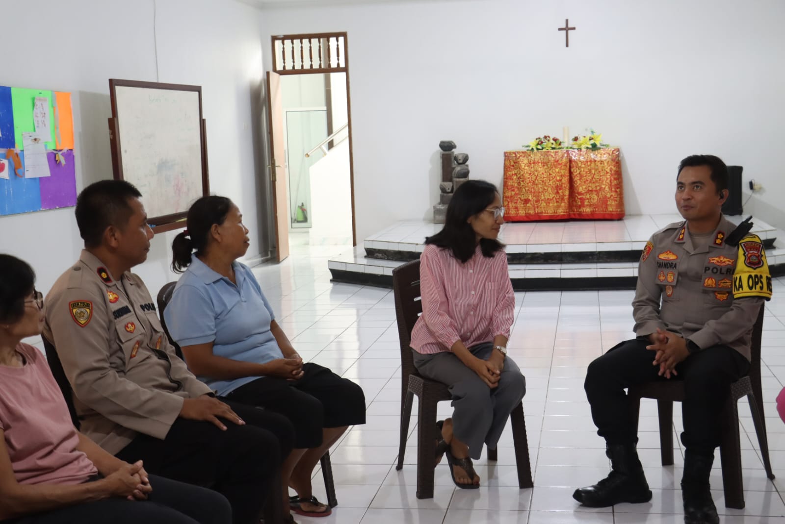 Kapolres Gianyar Laksanakan Program Polri Untuk Masyarakat Jumat Curhat/Orti Krama Bali di Gereja GKPB Margi Kahuripan