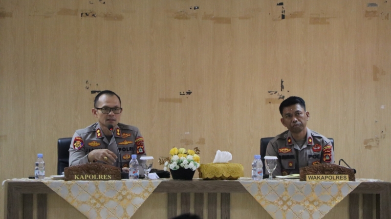 Anev Bulanan, Kapolres Badung Minta Bhabinkamtibmas Perkuat Deteksi Dini Konflik