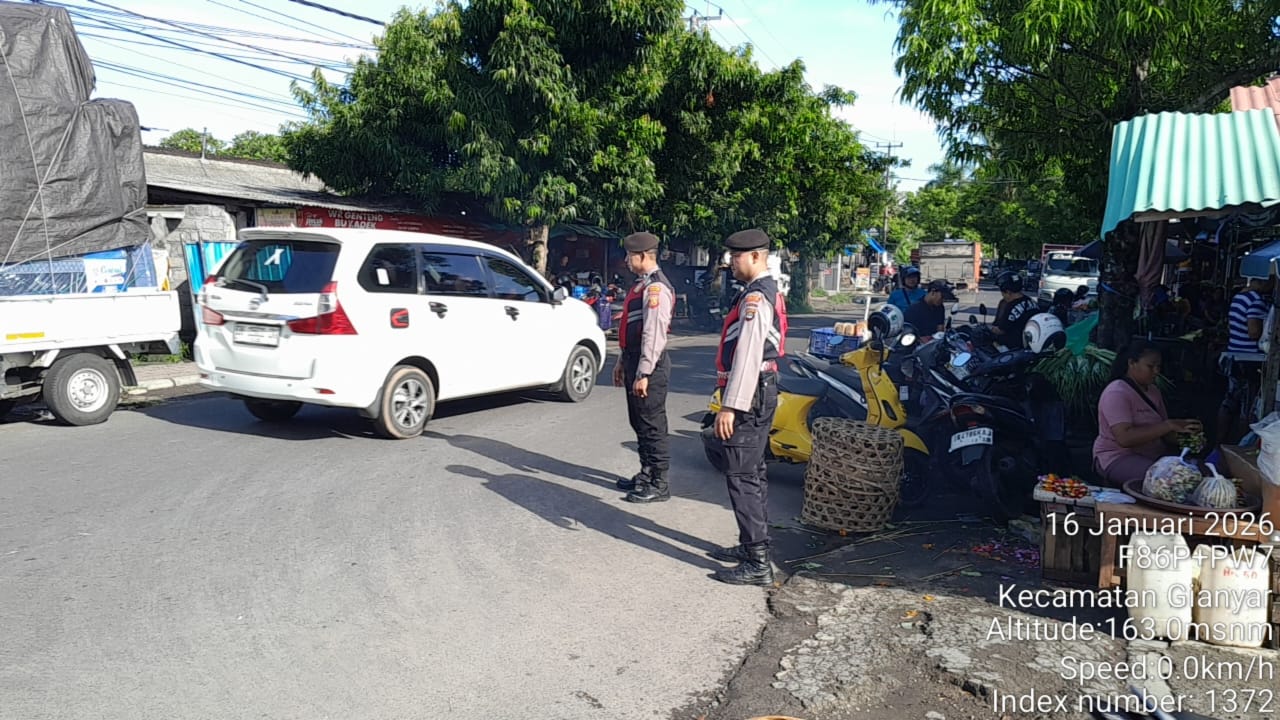 Sat Samapta Polres Gianyar Tingkatkan Patroli Mobiling R4, Jaga Keamanan Pasar Adat Samplangan