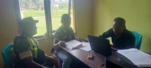 Hadir di Wilayah Binaan, Babinsa Ende Berikan Himbauan Waspada Keamanan dan Ketertiban