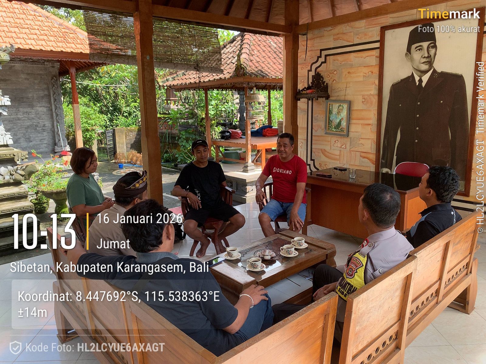 Kapolsek Bebandem Serap Aspirasi Warga Terkait Potensi Bencana Alam Dalam Jumat Curhat