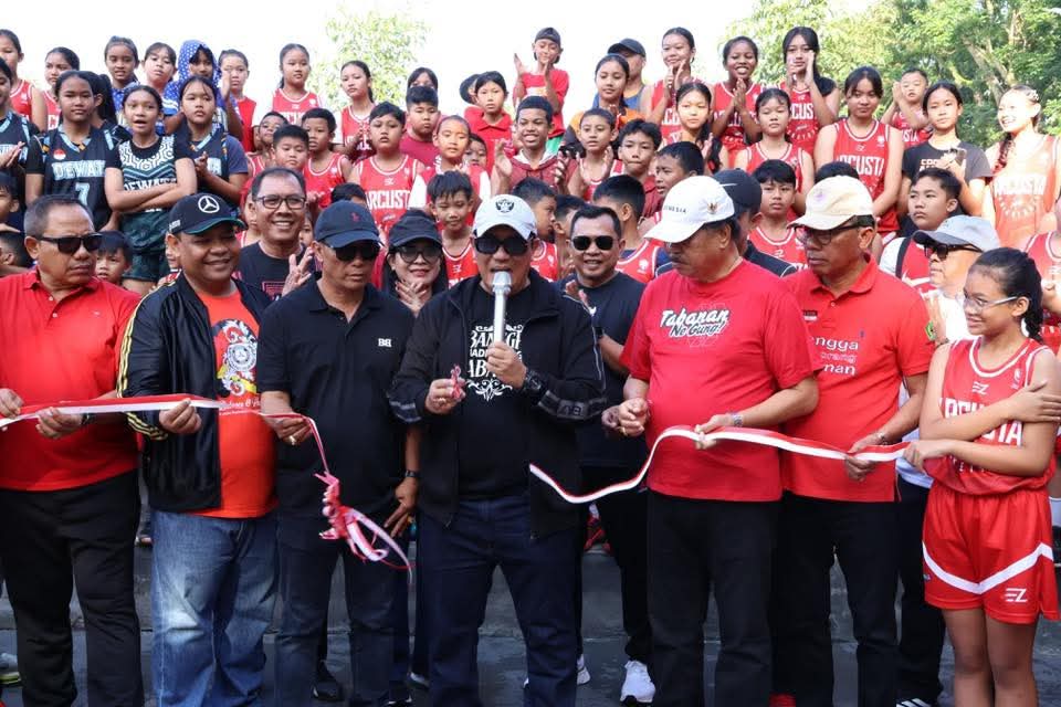 Kereta Anak dan Tribun Lapangan Basket Alit Saputra Resmi Diluncurkan Pemkab Tabanan