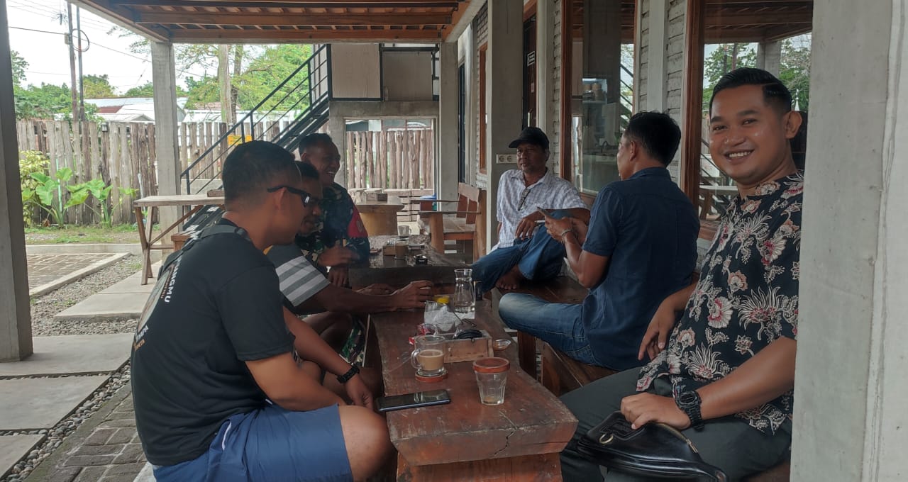 Komsos Babinsa Desa Kelanir Berjalan Aman dan Lancar