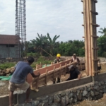 Pendampingan Babinsa Pastikan Pembangunan Koperasi Desa Rempe Berjalan Lancar