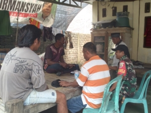 Melalui Komsos, Babinsa Loka Rencanakan Gotong Royong Bersihkan Sampah Plastik