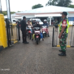 Serda Roni Riberu Laksanakan Pengamanan Keberangkatan KMP Kalibodri Tujuan Kupang