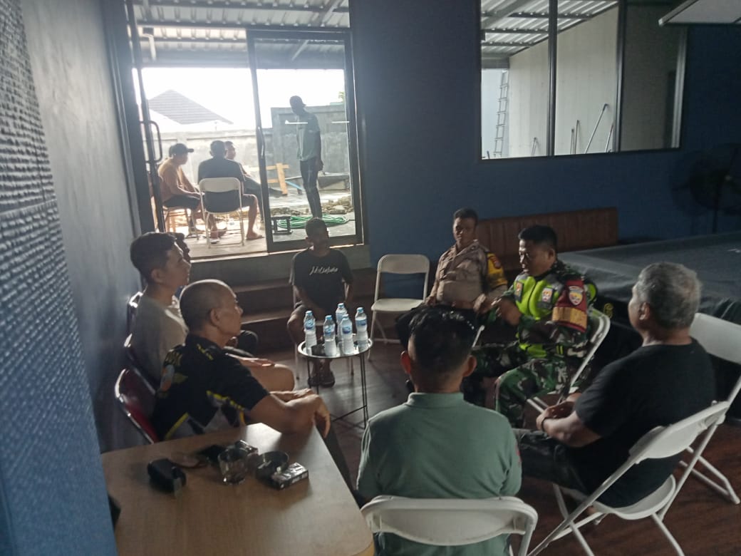 Sinergi TNI Polri Jaga Keamanan Lingkungan Oebufu