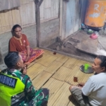 Melalui Komsos dan Pamwil, Babinsa Pastikan Situasi Desa Wonda Aman dan Kondusif