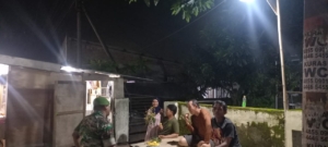 Babinsa Sekongkang Hadir di Tengah Masyarakat, Perkuat Keamanan Wilayah