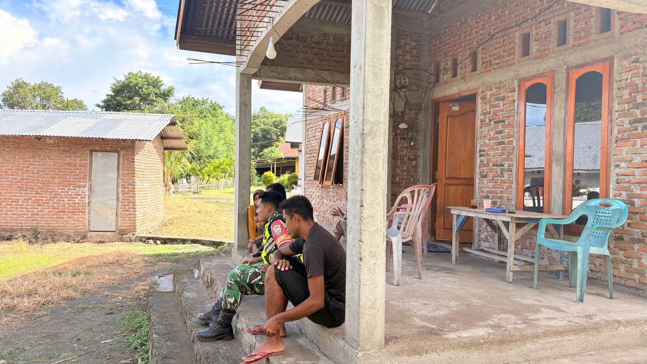Garda Terdepan TNI-AD, Babinsa Koramil 1602-04 Pastikan Kondisi Aman di Kotabaru