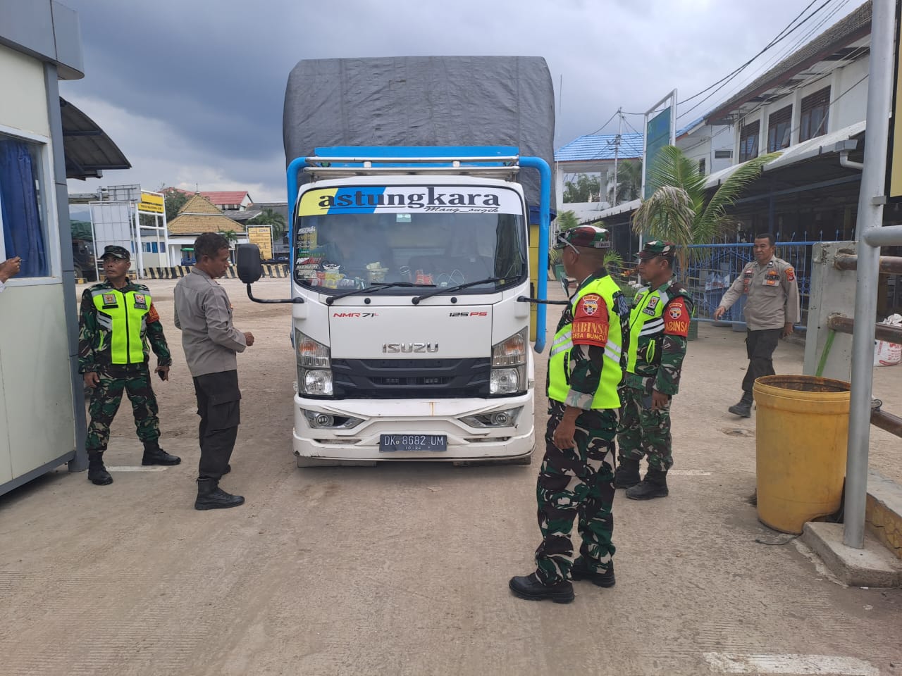 Sinergi TNI dan PT ASDP Persero Tingkatkan Keamanan Transportasi Laut di Kabupaten Bima
