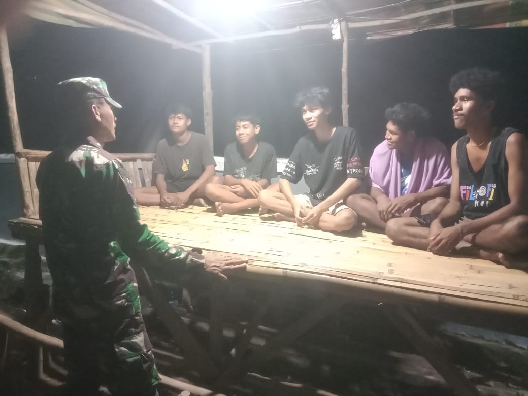 Sinergi TNI, Pol PP, dan Tokoh Masyarakat Perkuat Patroli Siskamling Wilayah Woha