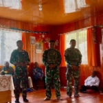 Ibadah Minggu Pererat Kedekatan Satgas Yonif 743/PSY dan Masyarakat Kampung Yambi