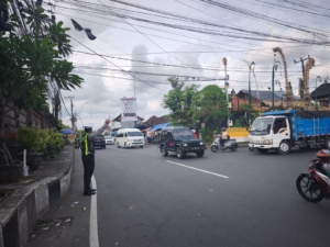 Tingkatkan Kelancaran Lalu Lintas, Strong Point Sore Digelar Di Simpang Rawan Kemacetan