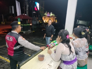 Antisipasi Gangguan Kamtibmas, Polsek Ubud Gelar Patroli Jam Rawan