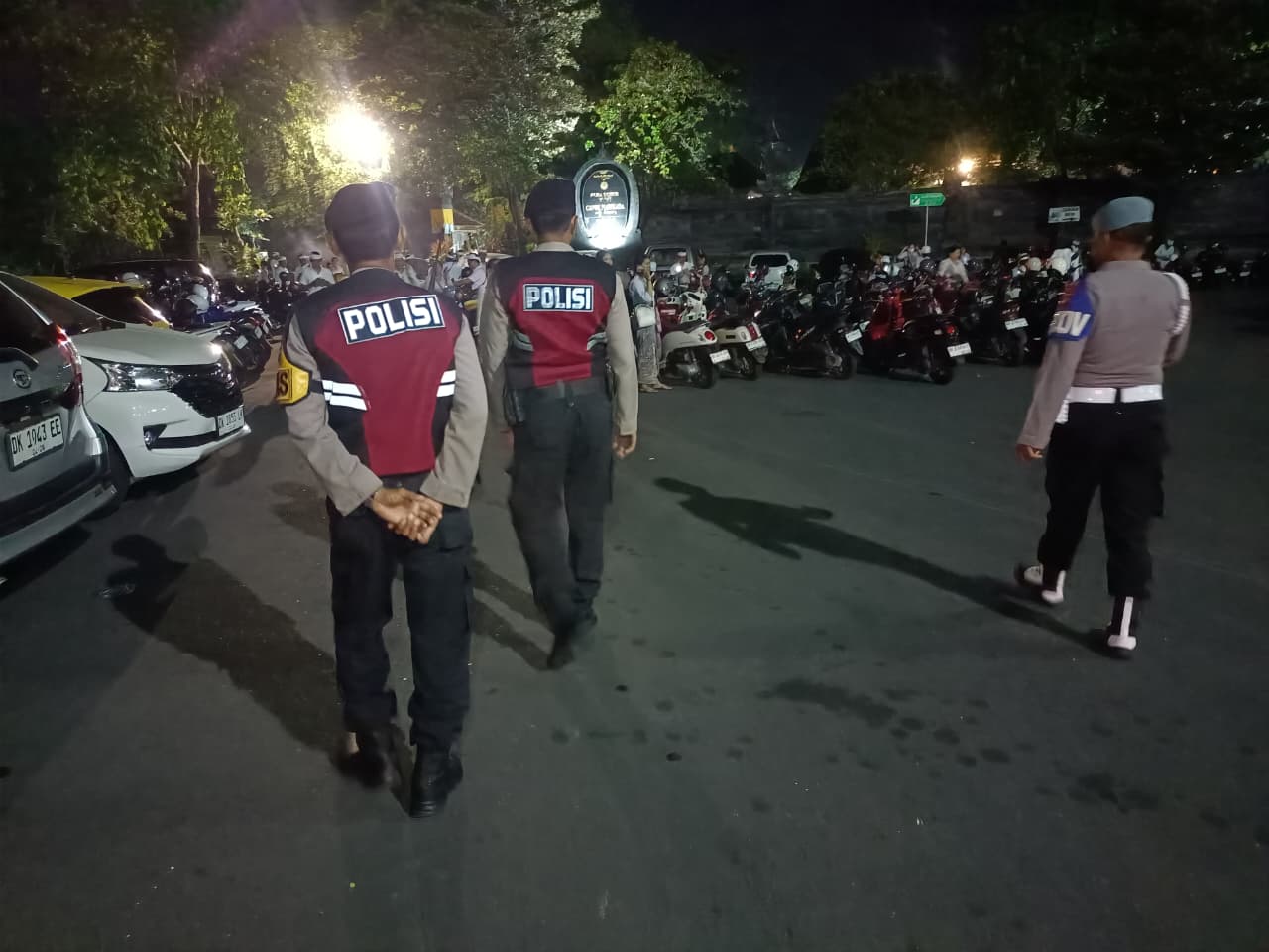 Patroli atensi malam Minggu berikan rasa aman umat Hindu yang melaksanakan malam Siwaratri