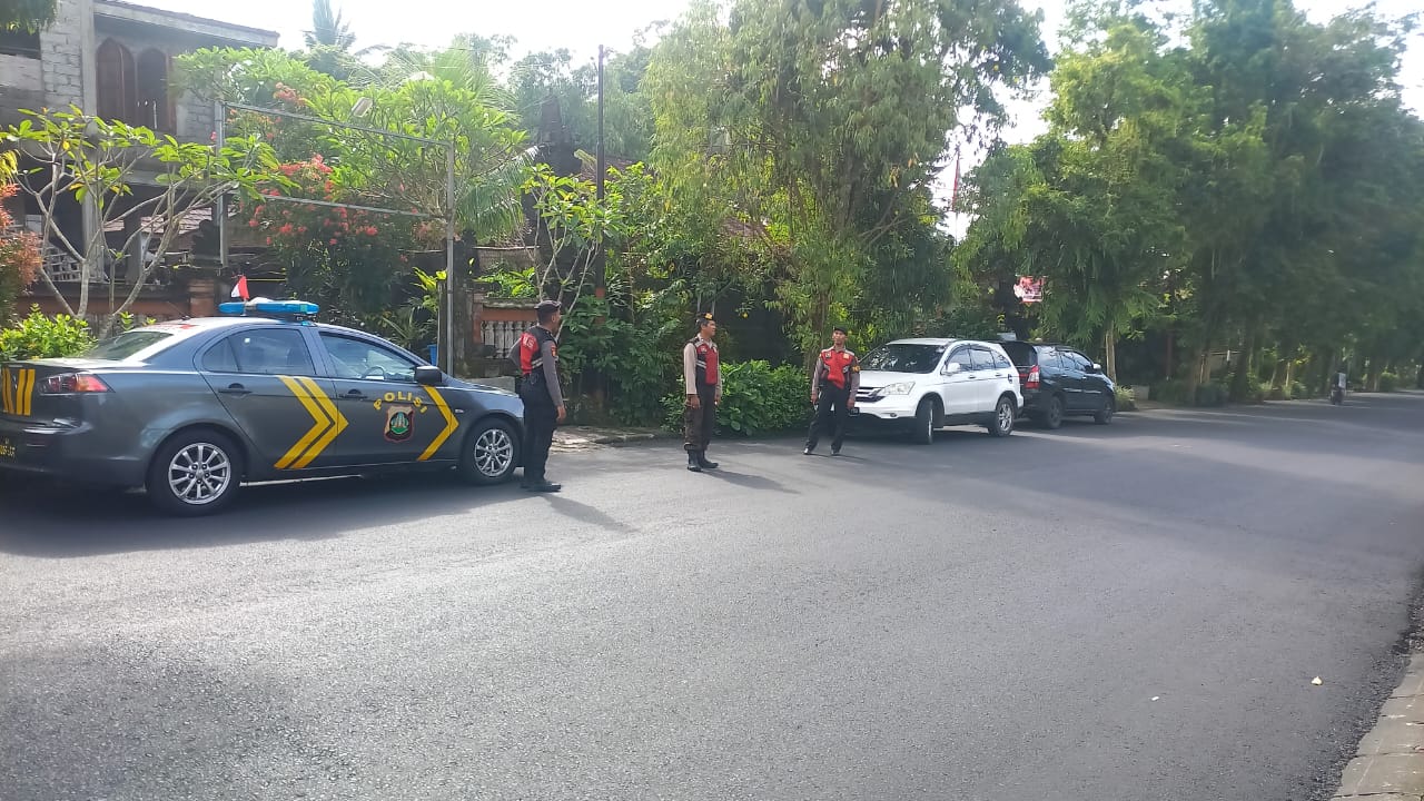 Hadiri dan Amankan Ibadah Minggu, Sat Samapta Polres Bangli Jamin Kenyamanan Umat Kristiani di Gereja Marga Rahayu