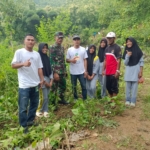 Masyarakat Desa Nata Bersama Pelajar Semangat Ikut Serta dalam Penghijauan Menyatu dengan Alam